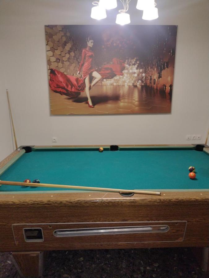 Billiard Home Kalamáta Buitenkant foto
